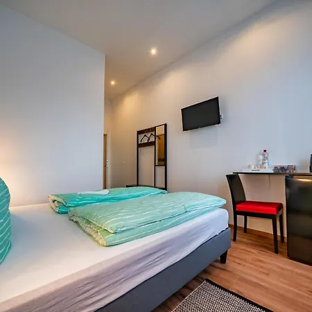 Hostel Loewen Langenhagen *